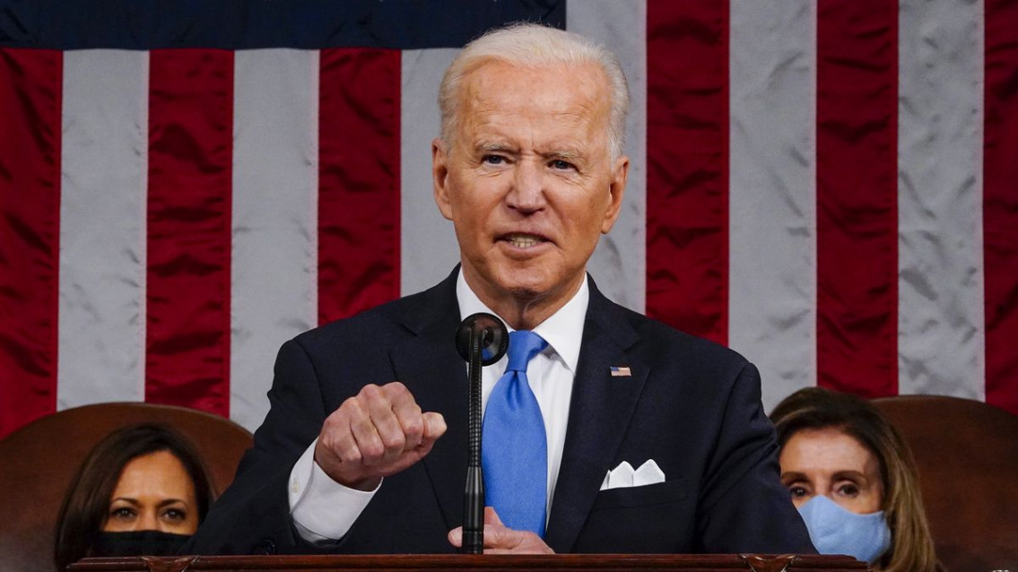 Biden anuncia recuperação econômica e prevê fim de estímulo